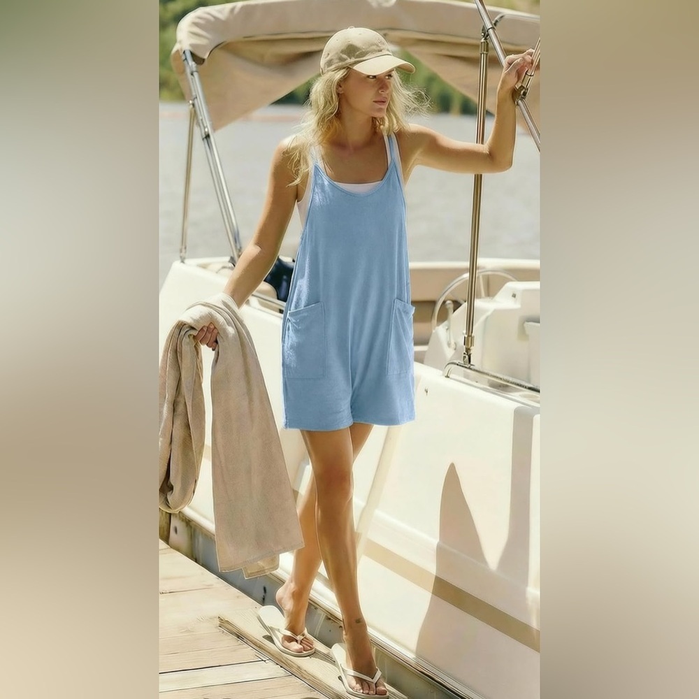 NWOT-- Large Blue Sleeveless Spaghetti Strap Shorts Coachella festival Romper